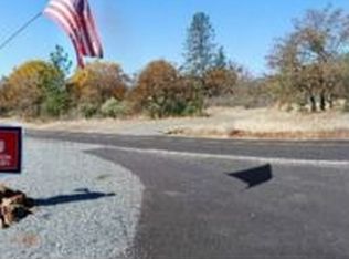 699 Jumpoff Joe Creek Rd, Grants Pass, OR 97526