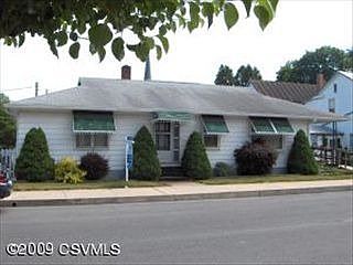 5th image of 410 Elm St