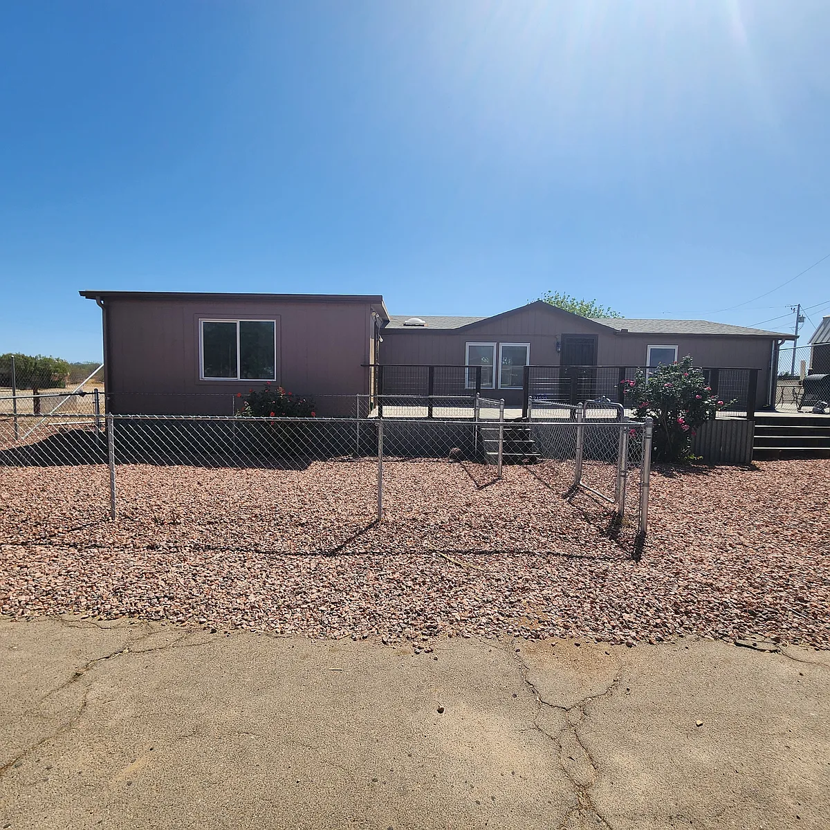 Building Photo - 21533 W Laura St