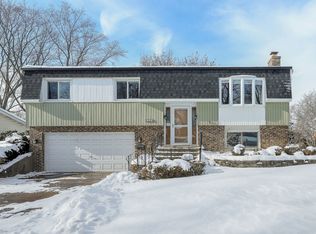 2224 Kingston Dr, Wheaton, IL