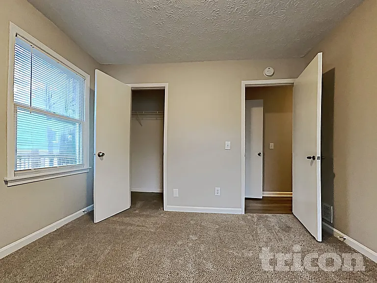 546 Candlewick Ln NW — Photo 12