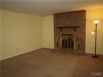 2nd image of 1104 W Highland St