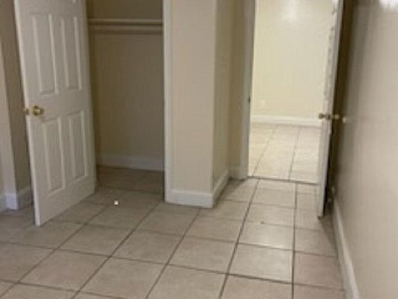3rd image of 11 Kathy Ln APT 1C