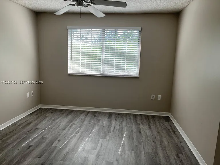 4171 N Haverhill Rd #1013 — Photo 24
