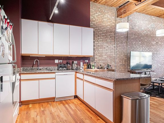 5th image of 1017 W Washington Blvd Unit 3E