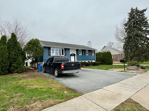 3rd image of 204 Rothermel Blvd