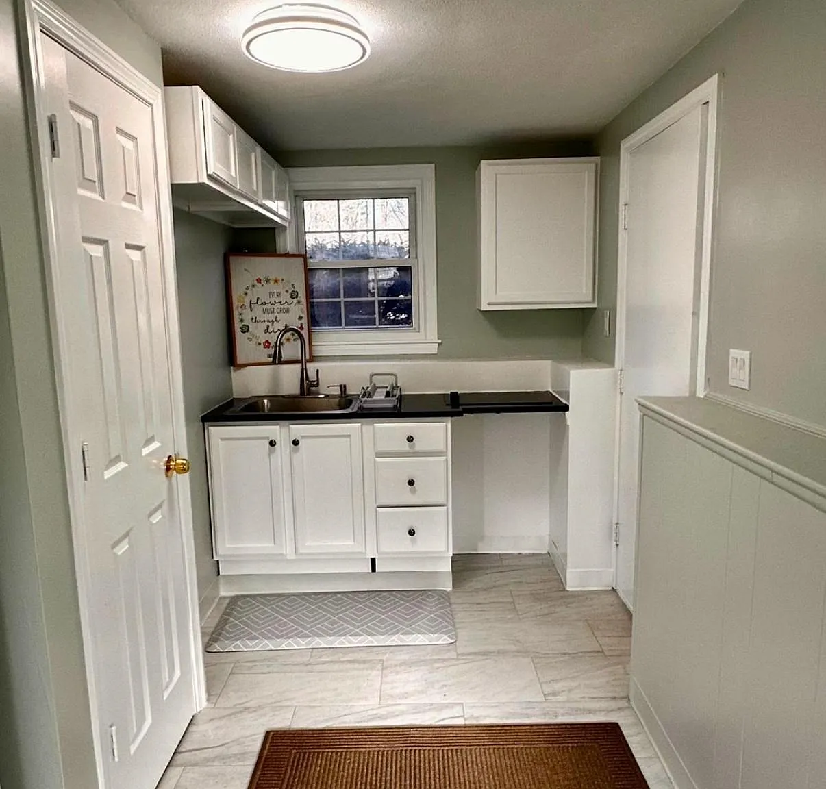 1 bed, 1.0 bath, 800 sqft, $2,200 — Photo 2