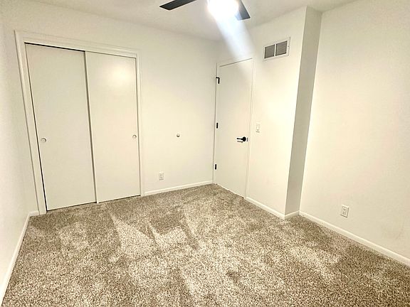 4th image of 3605 N 92nd Cir