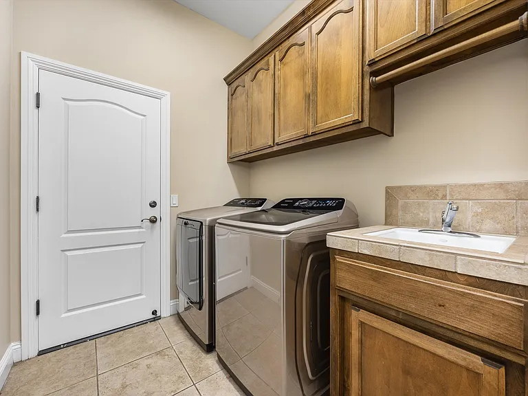 11313 Andretti Ave — Photo 24