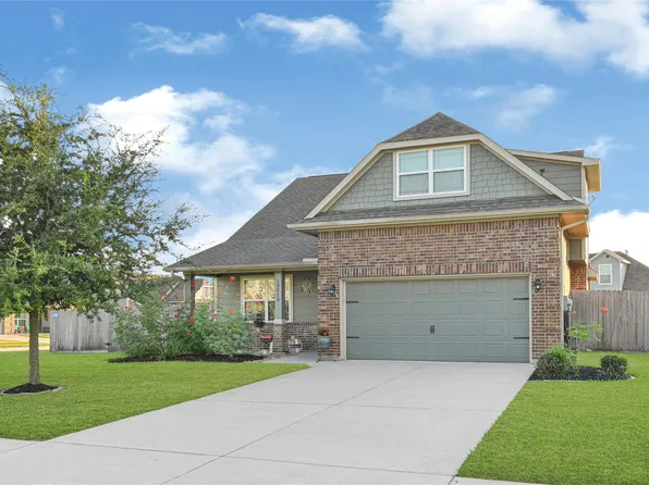 13210 Torino Dr, Mont Belvieu, TX 77535