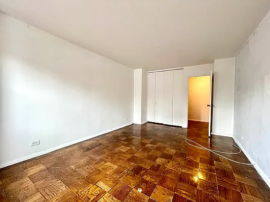 Rented by Addison Property Group | media 11