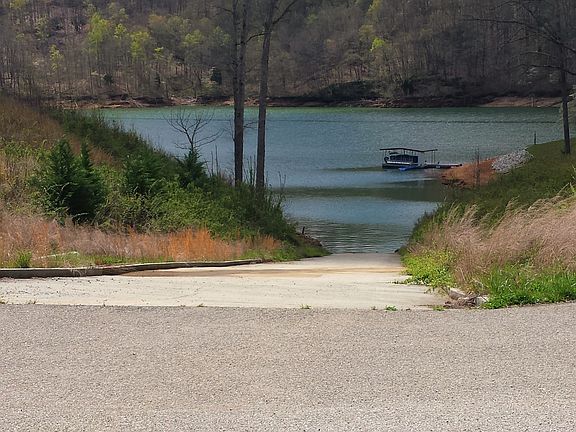 Boat Ramp to Norris Lake