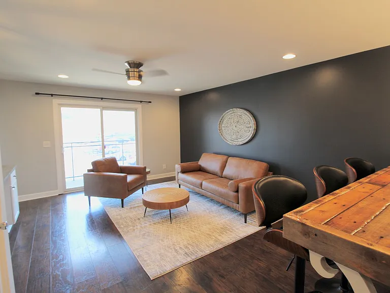1340F Hunters Rd — Photo 15