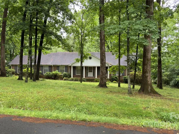 1632 Burtonwood Cir, Charlotte, NC 28212