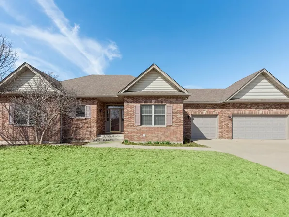 726 Kathi Dr, Hampshire, IL 60140