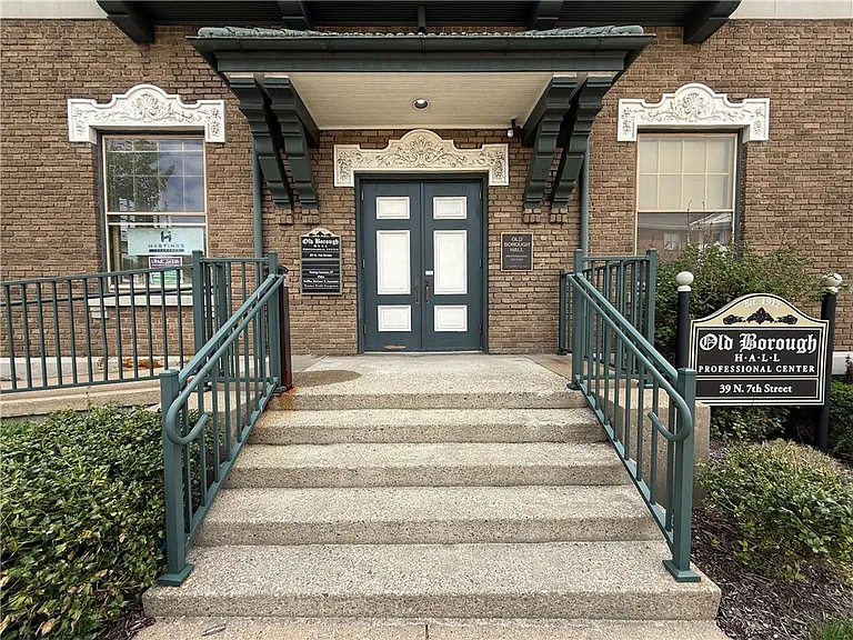 39 N 7th St #400/401 — Photo 9