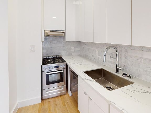 4th image of 530 Stockton St APT 201