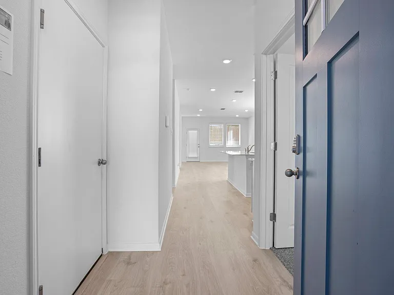 305 Brooks Ranch Dr — Photo 6