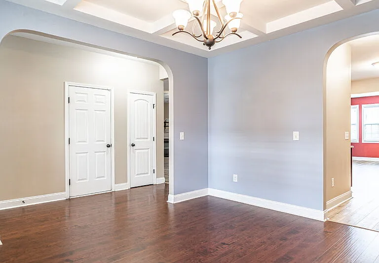 216 Tipperary St — Photo 4