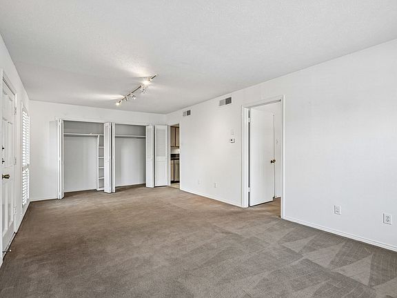 3rd image of 4320-4330 Travis St #216
