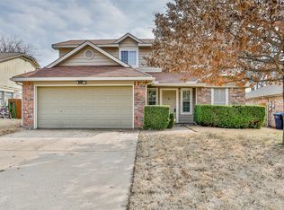 4832 Woodstock Dr, Fort Worth, TX 76137