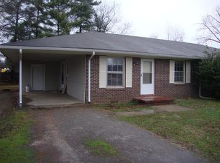 1715 Foxdale Dr, Murfreesboro, TN 37130