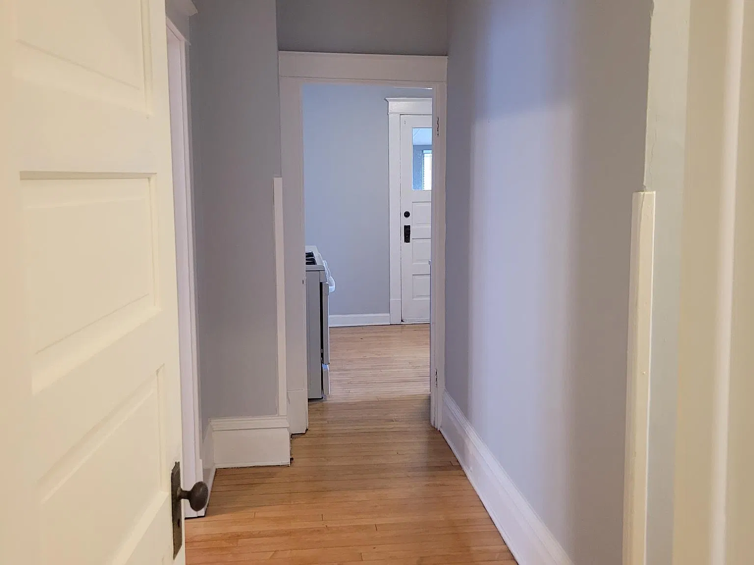 3 bed, 2000 sqft, $1,800 — Photo 3