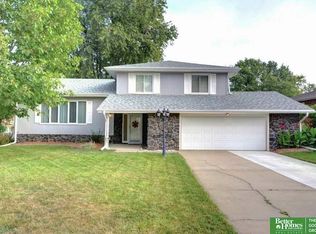 11612 Taylor St, Omaha, NE 68164