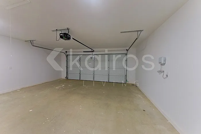 142 Hughes Dr — Photo 17