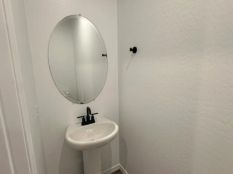 13420 W Eagle Feather Rd — Photo 17