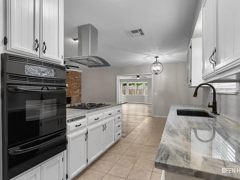 4916 Big Bend Dr — Photo 10