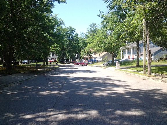 5th image of 1437 Ottawa Ct