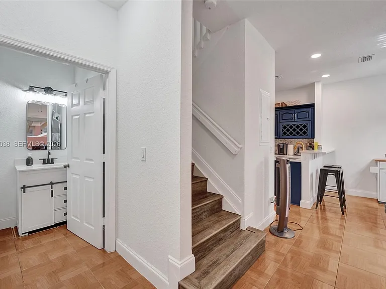 1315 N Santa Catalina Cir #1315 — Photo 27