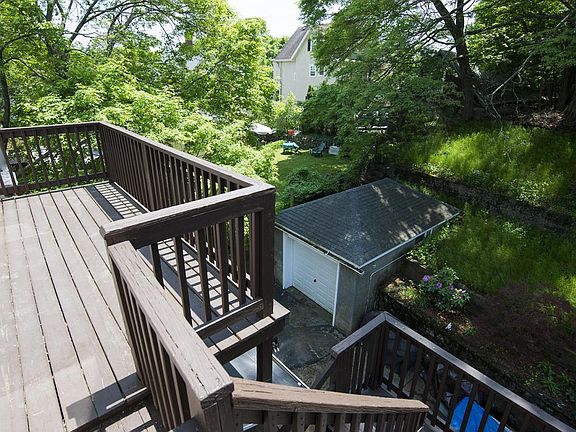 3rd Floor - Porch