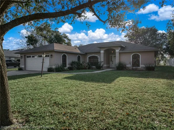 1718 Amber Ln, Lake Placid, FL 33852