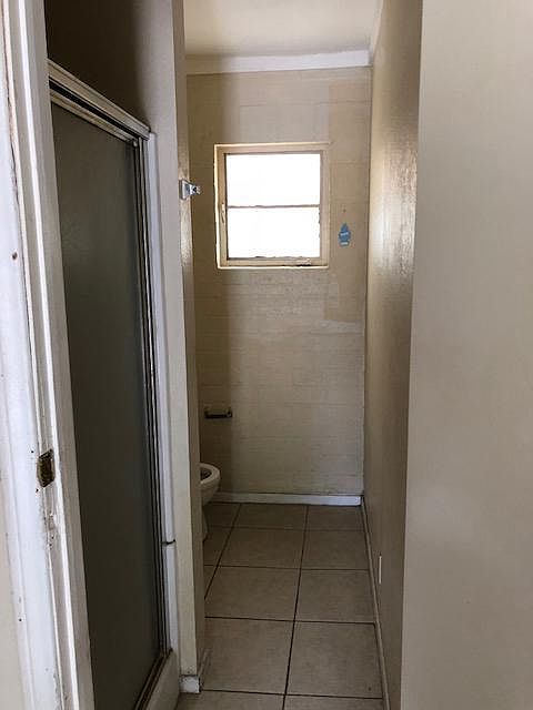 2nd image of 1425 B St APT B