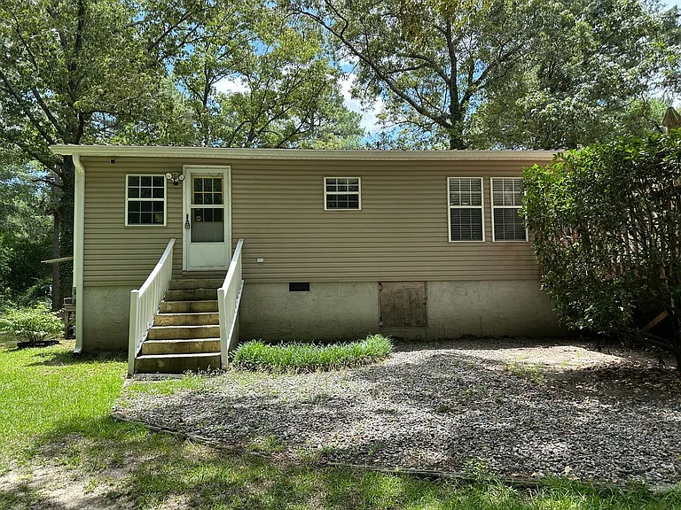 21621 Old Maxton Rd — Photo 36