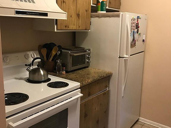 2nd image of 1155 Washington Ave