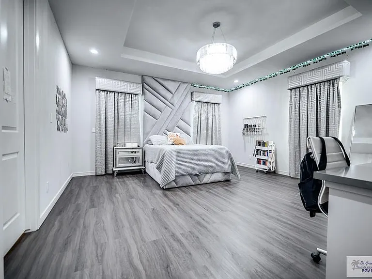 214 Calle Cenizo — Photo 22