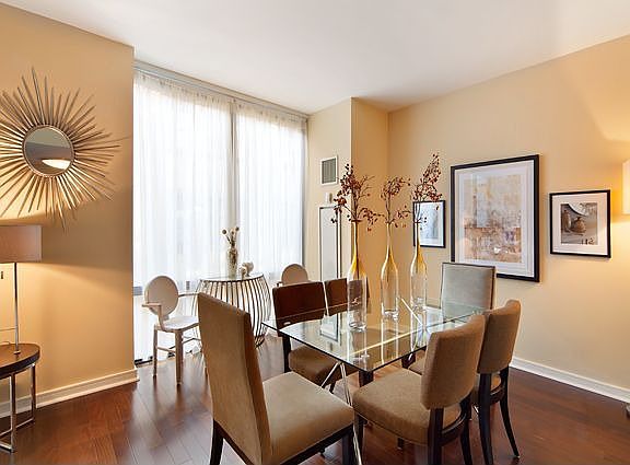3rd image of 130 W 19th St APT 7E