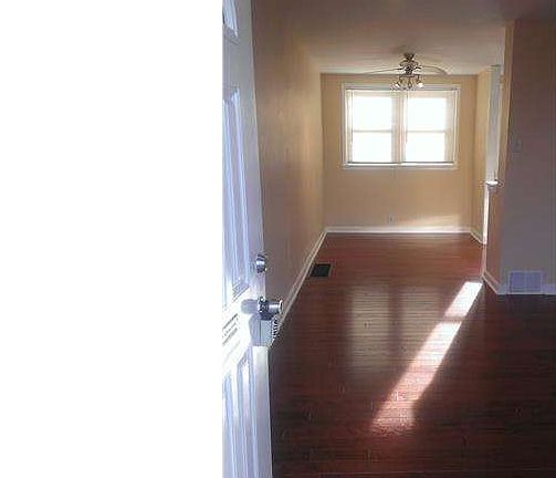 3rd image of 6031 Summerdale Ave