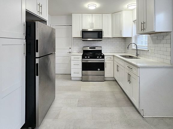 5th image of 4904 N Harlem Ave APT 2W