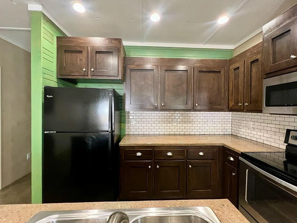 2 bed, 1200 sqft, $1,495 — Photo 2