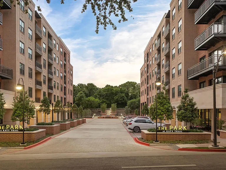 The Park at Katy Trail — Photo 33