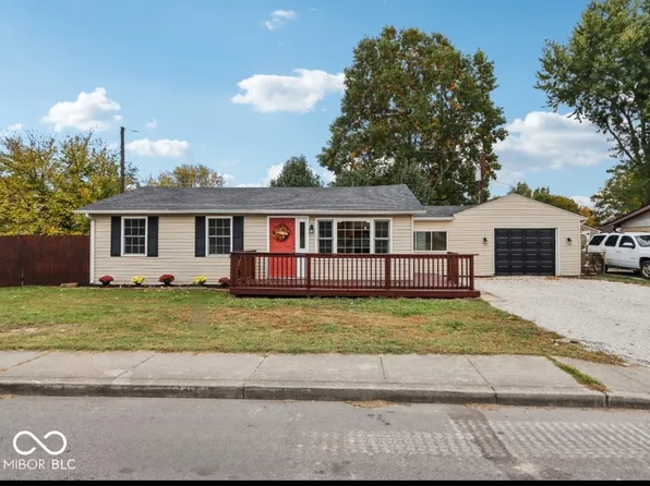 739 Prather Dr, Martinsville, IN 46151