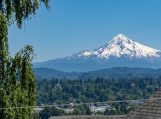 4231 SW View Point Ter #4231, Portland, OR 97239