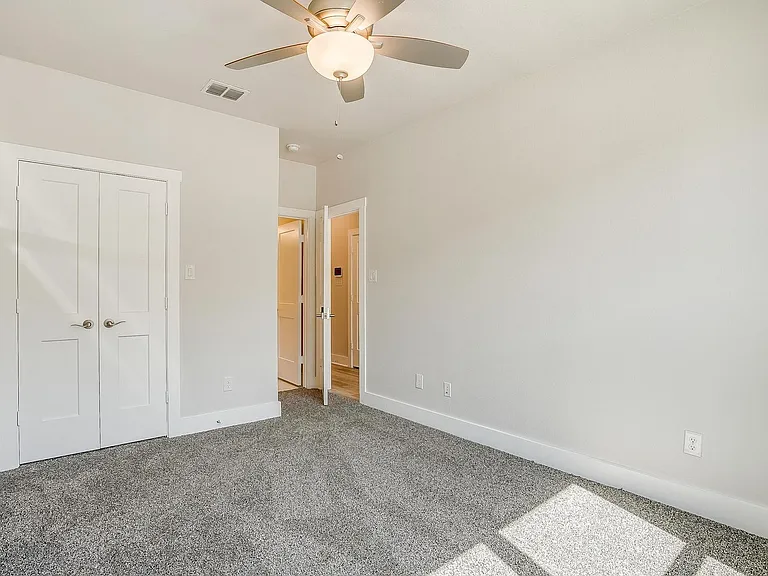 2944 Forest Park Blvd #FP-2028 — Photo 7