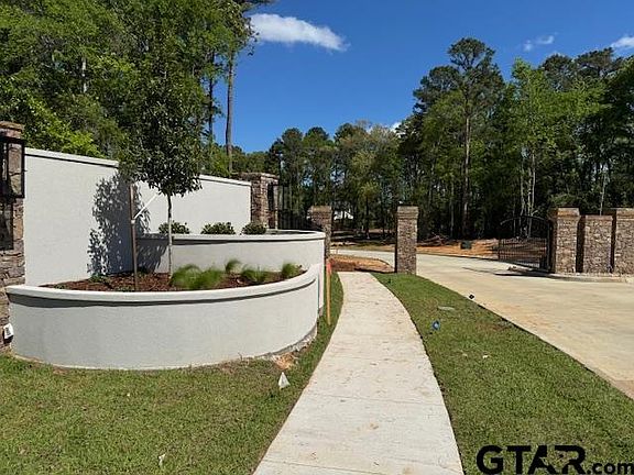 4th image of 1777 Stone Creek Dr
