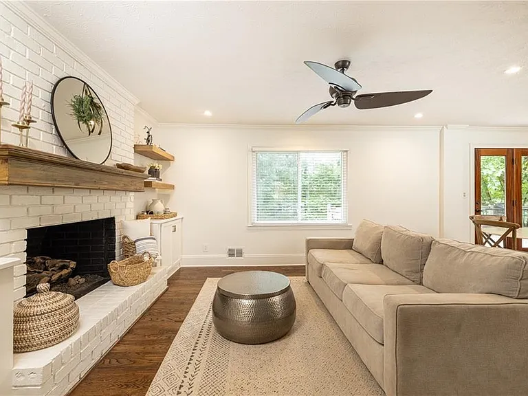 2431 Prince Howard Trl — Photo 8