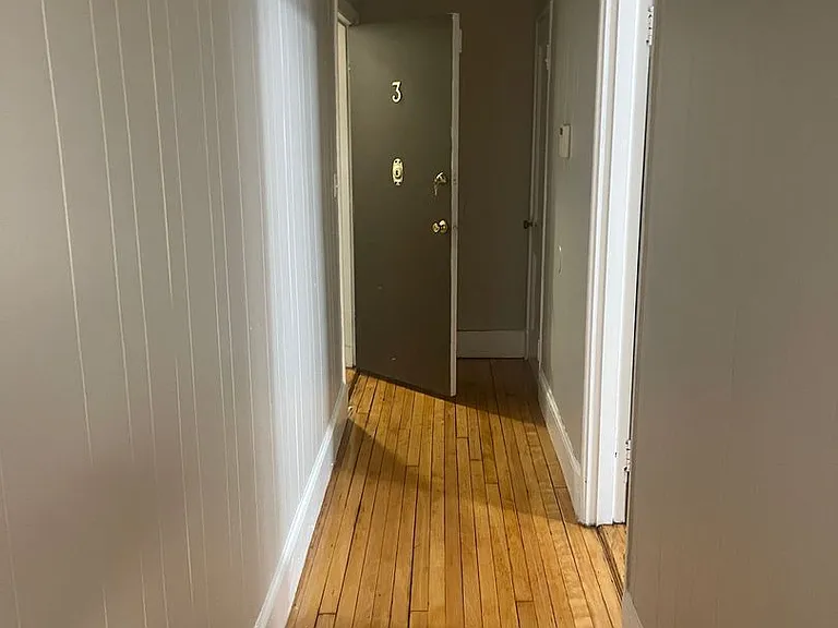 437 Cambridge St #7A — Photo 8